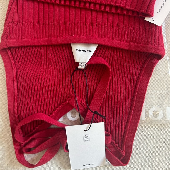 NWT • Delia Ribbed Halter Top in Lipstick XS - Picture 4 of 6